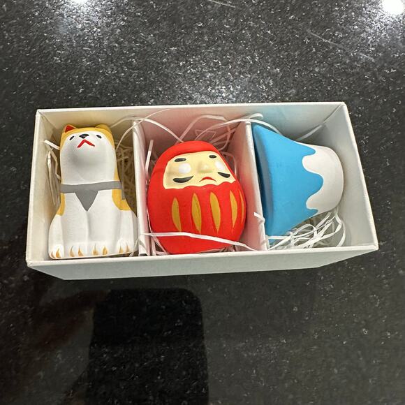 Japanese Figurine Set Dog Daruma Mt. Fuji Handcrafted Ornament - Picture 4 of 4